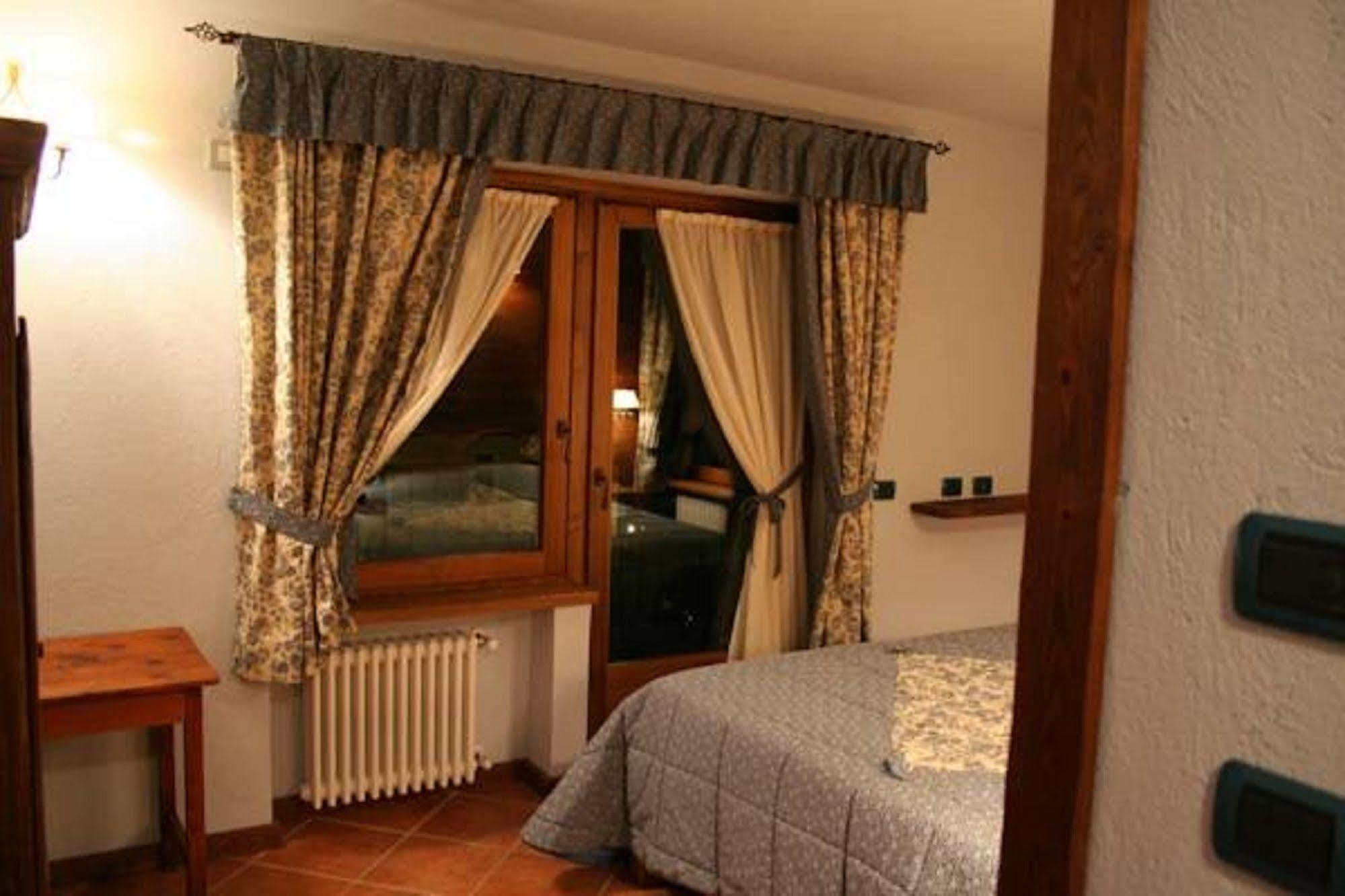 La Maisonnette Montjovet Extérieur photo
